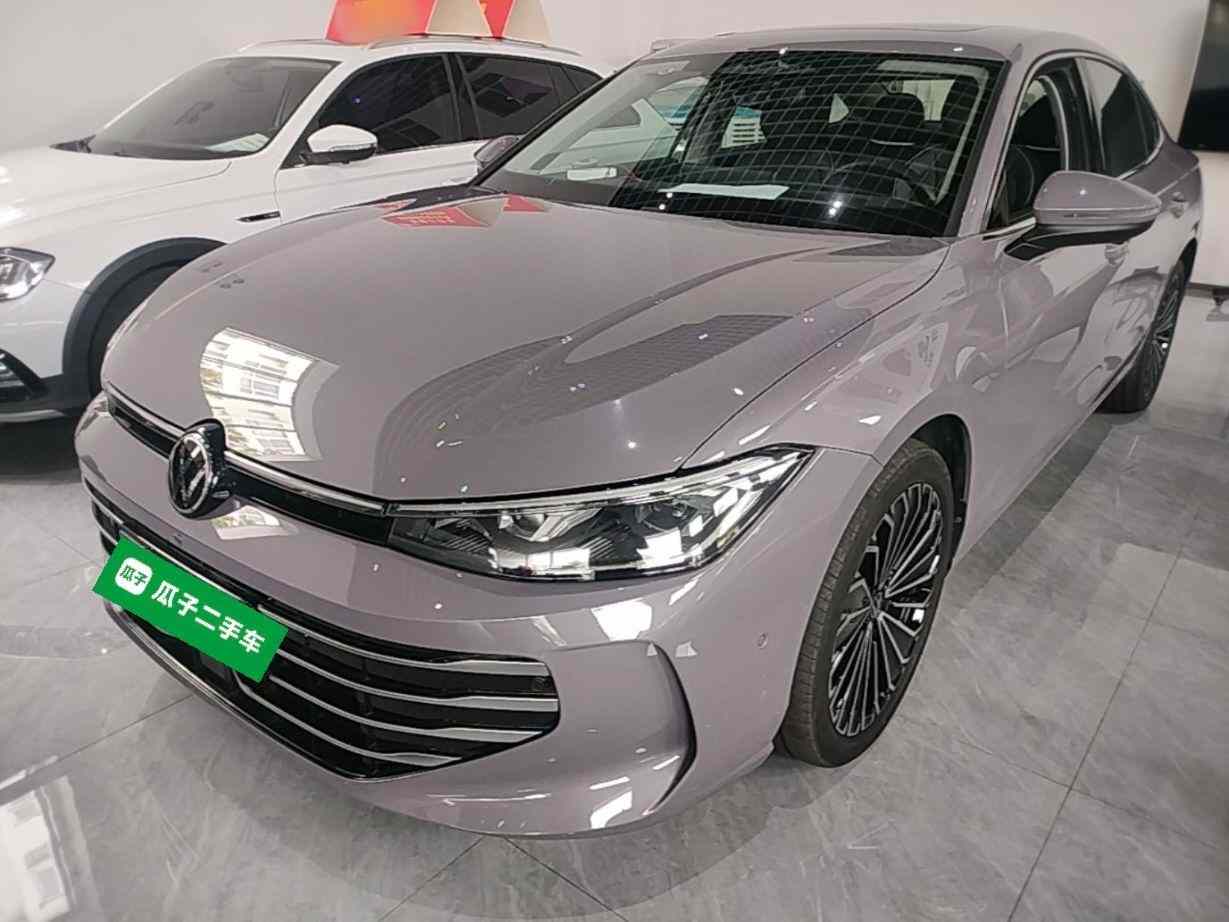 大众 帕萨特 2025款 Pro 380TSI 龙尊版(2)