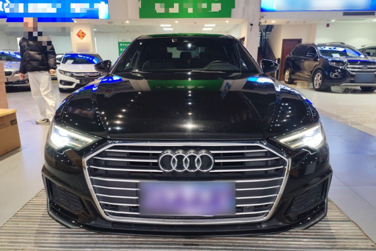 奥迪A6L 2020款 45 TFSI 臻选动感型车身外观2