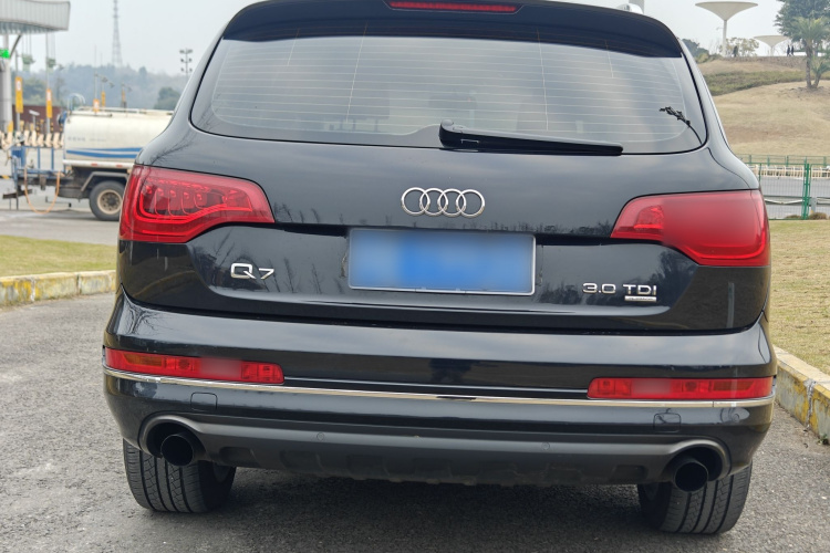 奥迪Q7 2012款 3.0 TDI 领先型车身外观6004