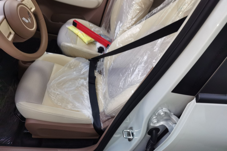 五菱汽车 宏光MINIEV 2025款 四门版 臻享+款中控内饰19