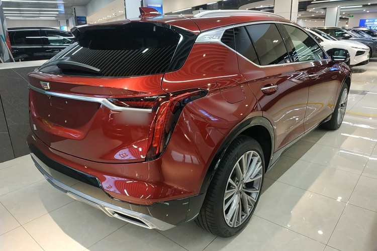 凯迪拉克GT4 2023款 25T 豪华型车身外观6005