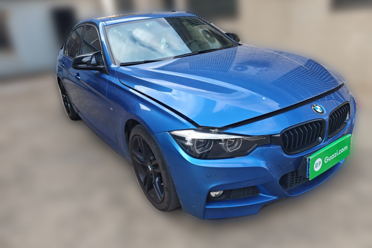 宝马3系 2019款 320i M运动曜夜版车身外观6002