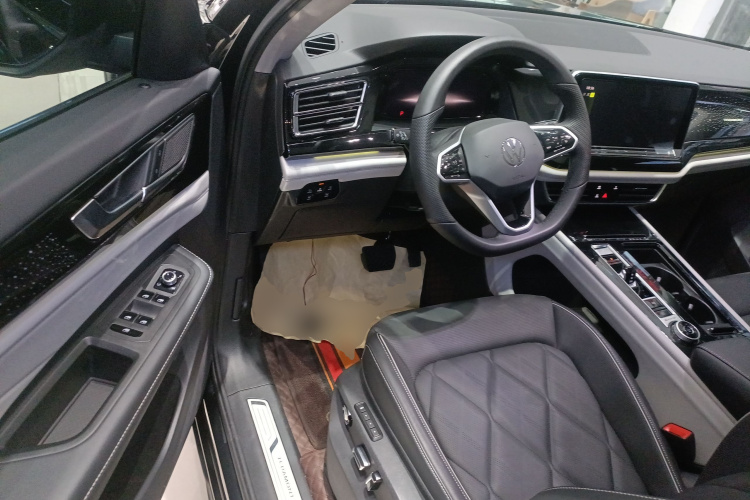大众 途昂 2024款 380TSI 四驱尊崇豪华版中控内饰20