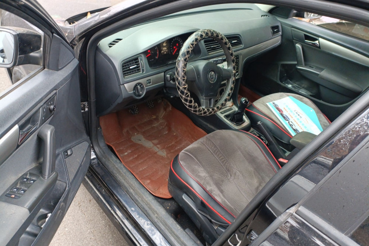 大众 朗逸 2013款 1.6L 手动风尚版中控内饰20