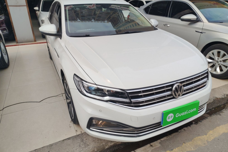 大众 宝来 2020款 1.5L 自动豪华型车身外观3