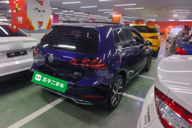 大众 高尔夫 2018款  230TSI 自动豪华型车身外观6005