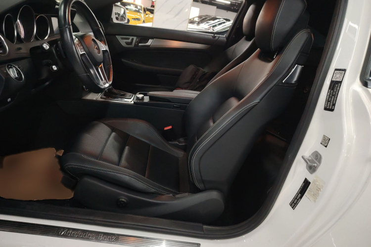 奔驰C级(进口) 2013款 C 180 轿跑版局部细节19