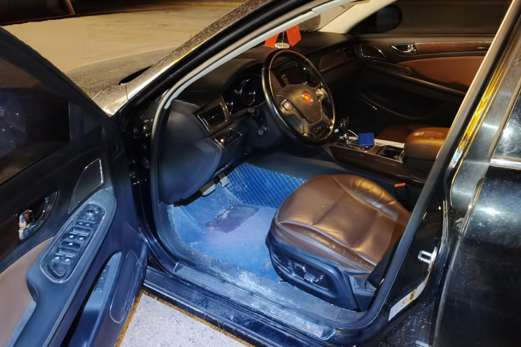 红旗H7 2015款 2.0T 豪华型中控内饰20