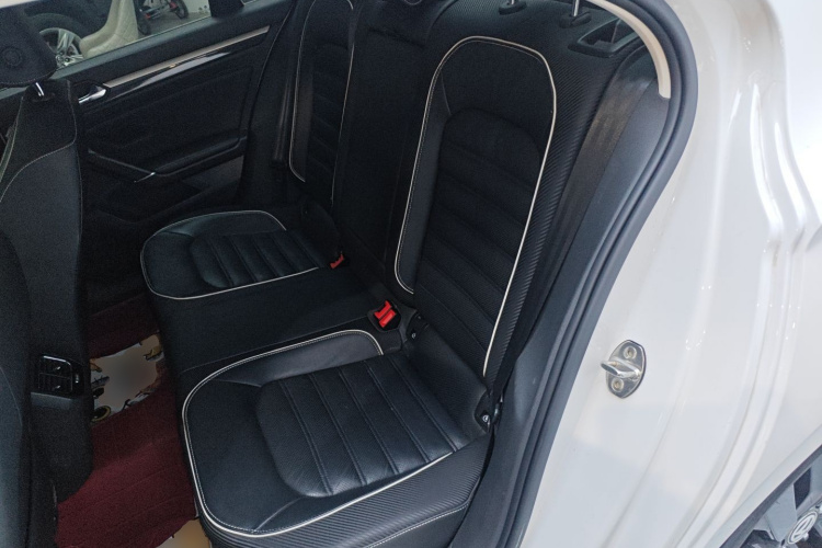 大众 凌渡 2021款 280TSI DSG豪华魅影版中控内饰21