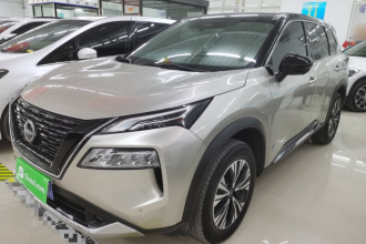 日产 奇骏 2023款 e-POWER 超混双电机四驱豪华版