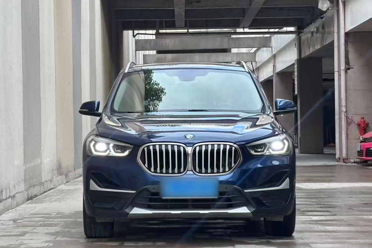 宝马X1 2020款 sDrive20Li 尊享型车身外观6001