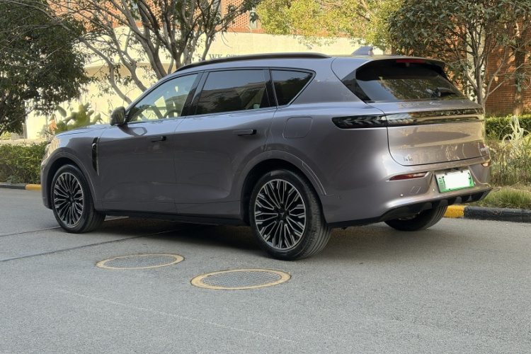 岚图汽车 岚图FREE 2025款 FREE+ 四驱乾崑版车身外观6003