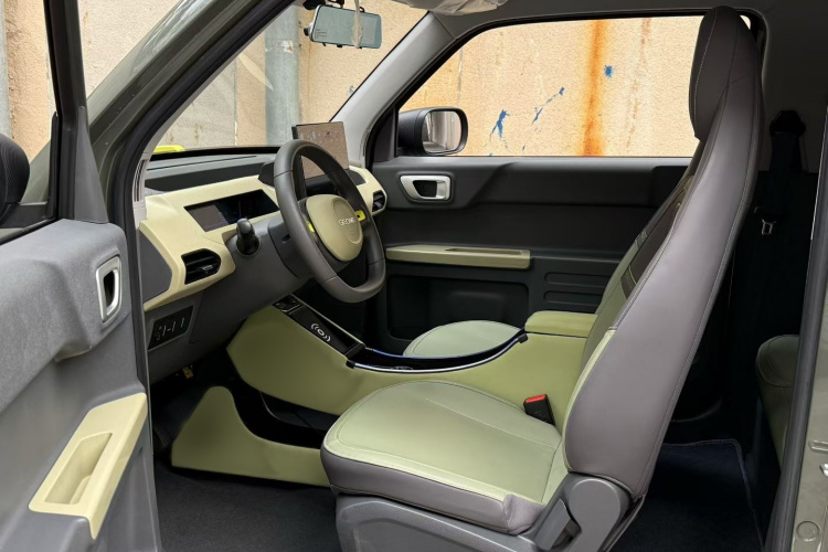 吉利银河 2024款 200km 熊猫骑士局部细节19