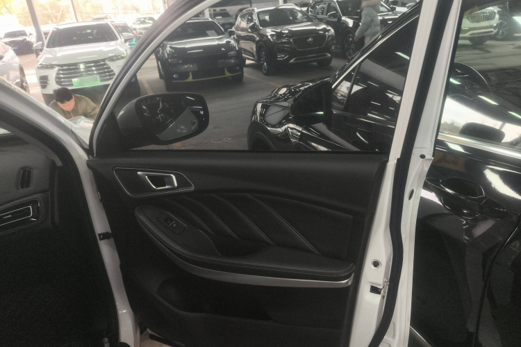 奇瑞 瑞虎7 2020款 FLY款 1.5T DCT 商务专供版中控内饰7005