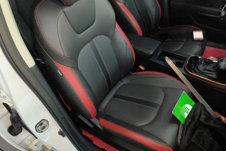 东风风神 奕炫 2021款 230T 自动追影版局部细节41