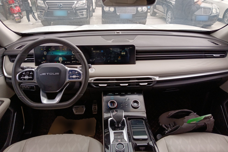 捷途X70 2023款 诸葛 2.0T DCT卧龙 7座中控内饰7002