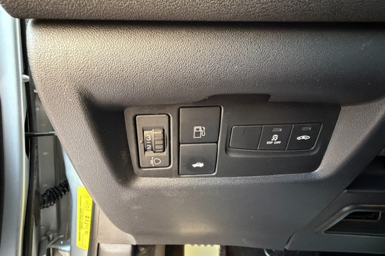 雪铁龙C4L 2015款 1.6T 自动尊贵版中控内饰7013