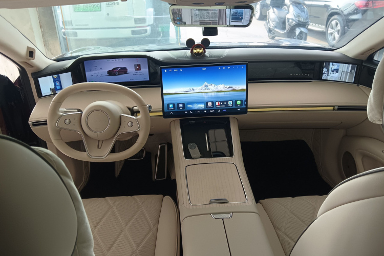 鸿蒙智行 享界S9 2024款 纯电 Ultra 四驱旗舰版中控内饰7002