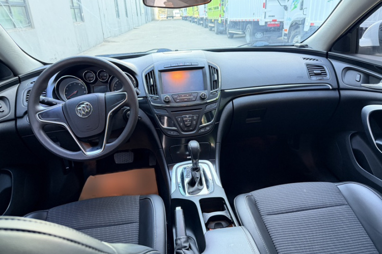 别克 君威 2015款 1.6T 领先技术型中控内饰7002