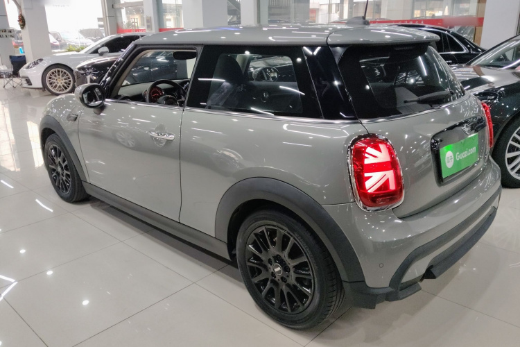 MINI 2022款 1.5T ONE车身外观4