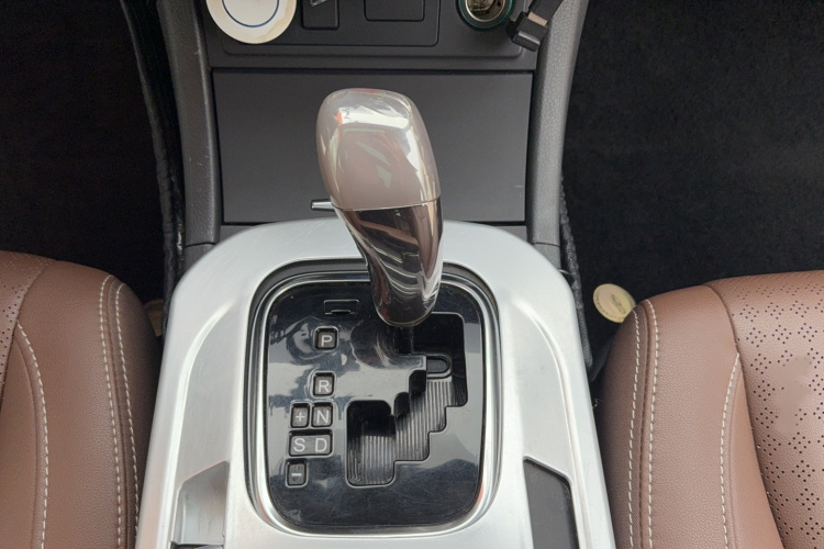 比亚迪S7 2016款 2.0T 自动尊贵型局部细节18