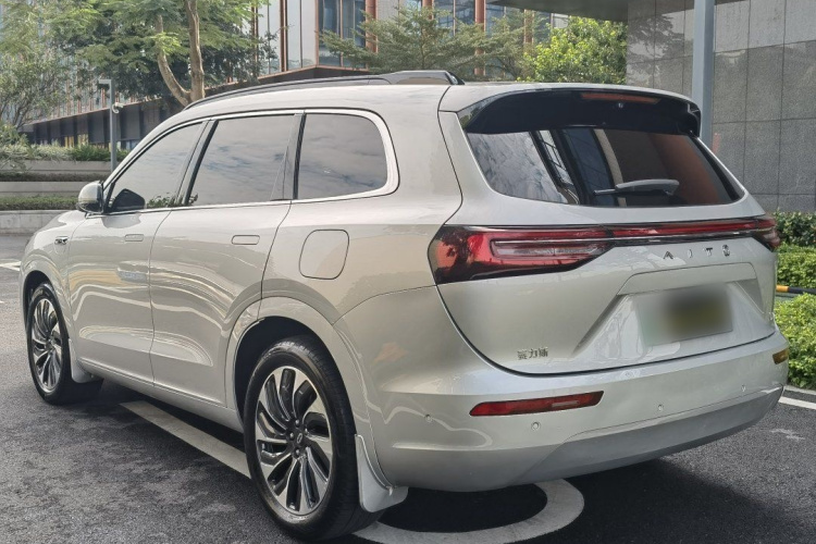 鸿蒙智行 问界M7 2024款 1.5T 智驾后驱Max版 5座车身外观6007