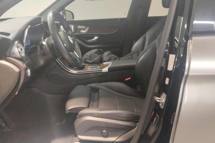 奔驰GLC 2021款 GLC 300 L 4MATIC 动感型中控内饰19