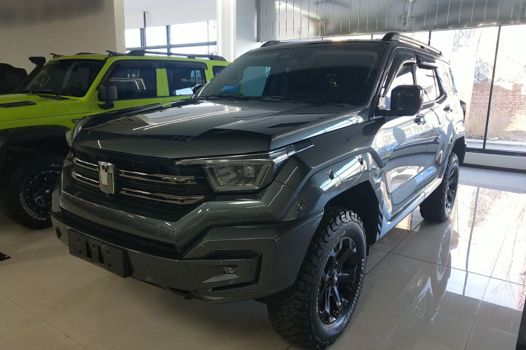 坦克400新能源 2024款 Hi4-T 越野版车身外观1