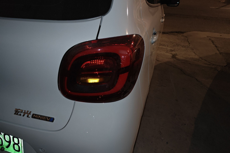 五菱汽车 宏光MINIEV 2025款 四门版 进阶款车身外观6006