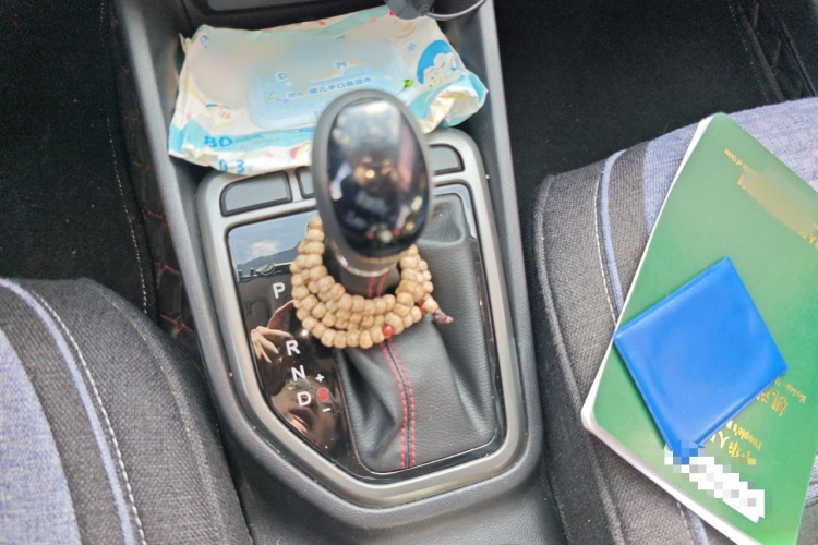 长安 逸动 2016款 XT 1.6L 自动俊酷型局部细节18