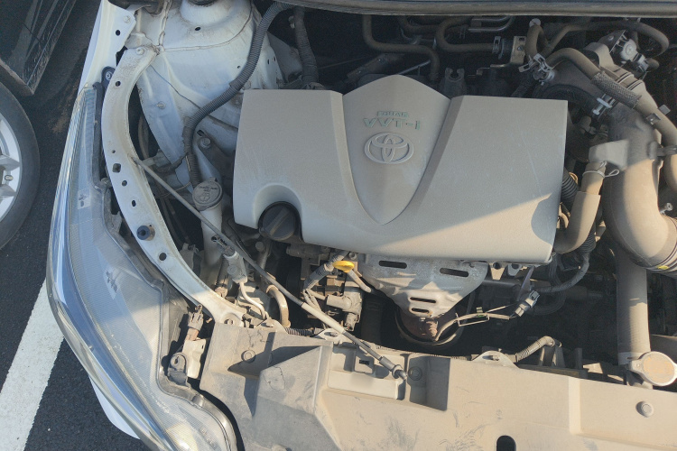 丰田 YARiS L 致炫 2017款 1.5G CVT劲速天窗升级版局部细节9006