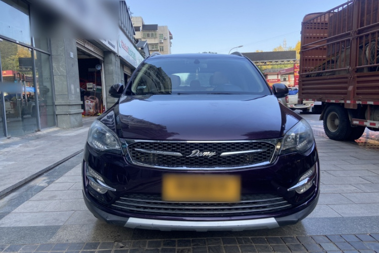 众泰 大迈X5 2017款 升级版 1.5T CVT地主型车身外观6001