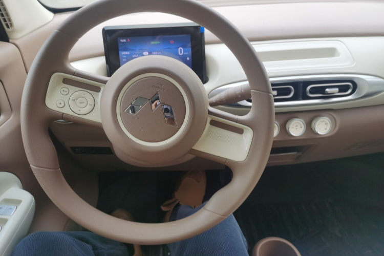 五菱汽车 宏光MINIEV 2024款 第三代 215km 进阶版中控内饰12