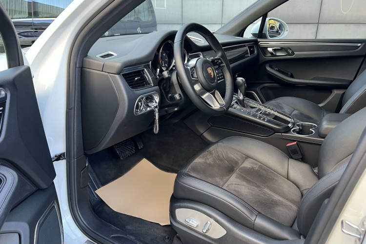 保时捷 2017款  Macan 2.0T中控内饰7002