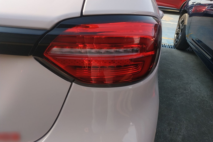 零跑汽车 零跑T03 2024款 403舒享版车身外观6006