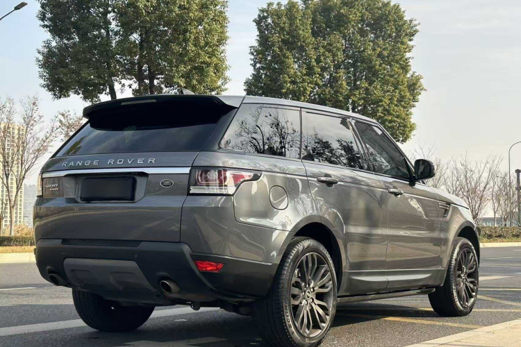 路虎 揽胜运动版 2017款 3.0 SC V6 SE车身外观6005