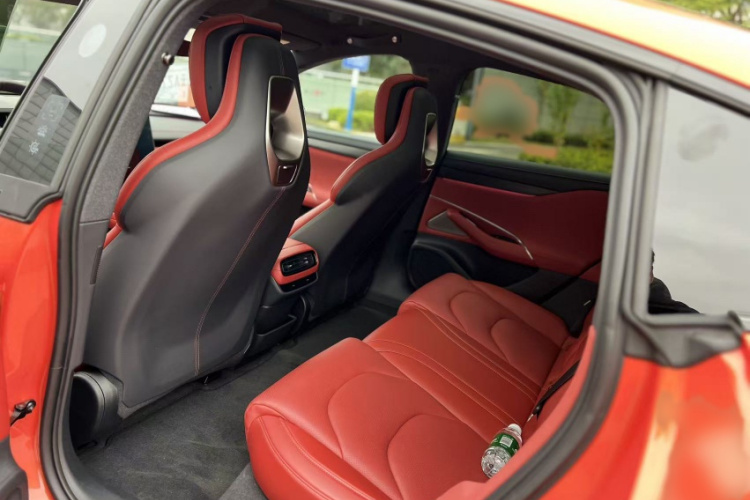 小米汽车 小米SU7 2024款 后驱长续航智驾版中控内饰7013