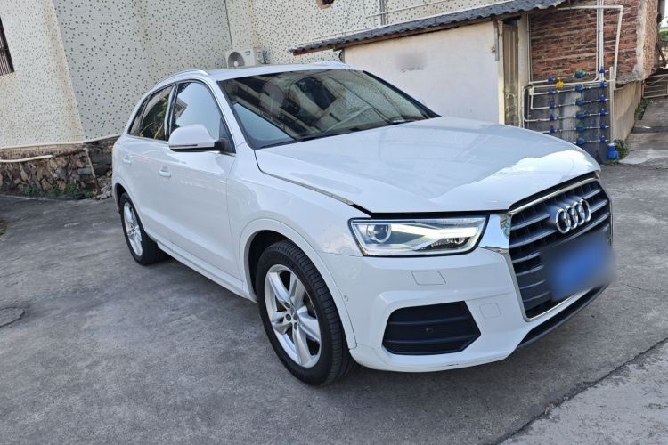 奥迪Q3 2016款 30 TFSI 风尚型车身外观3