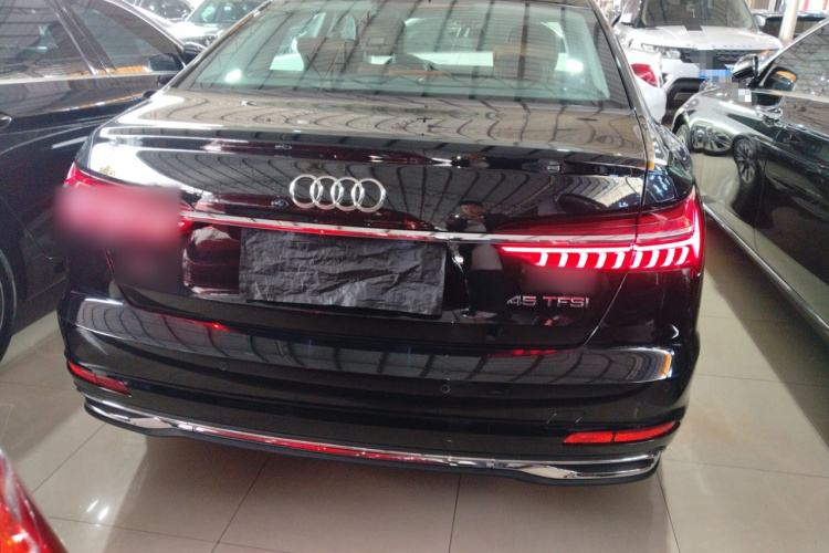 奥迪A6L 2020款 45 TFSI 臻选致雅型车身外观6