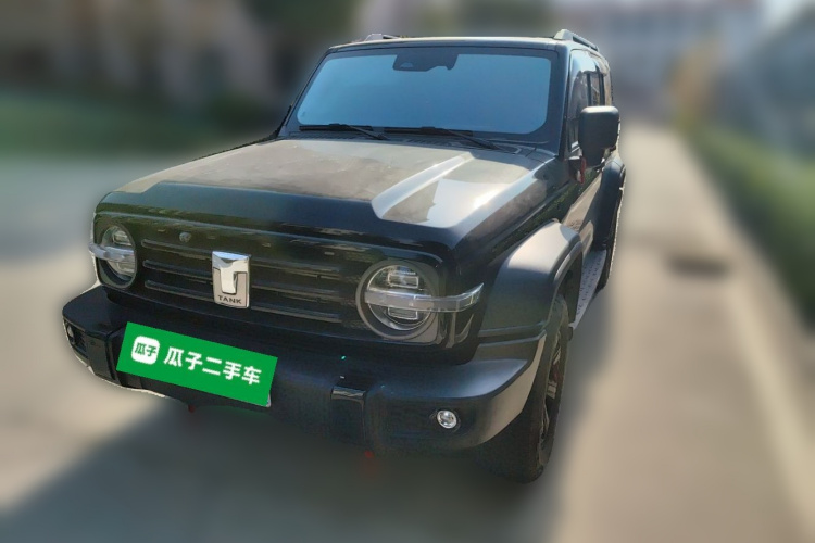 坦克300 2021款 越野版 2.0T 挑战者车身外观1