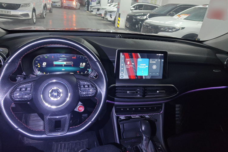 名爵HS 2018款 30T 自动两驱Trophy荷尔蒙超燃版 国V中控内饰7002