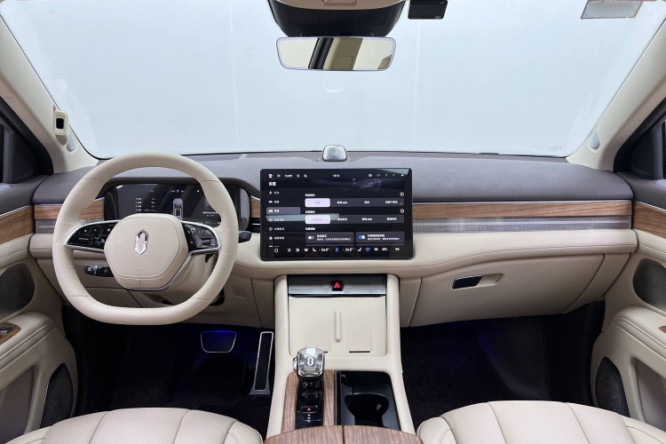 鸿蒙智行 问界M7 2024款 1.5T 智驾四驱Max版 5座中控内饰7004