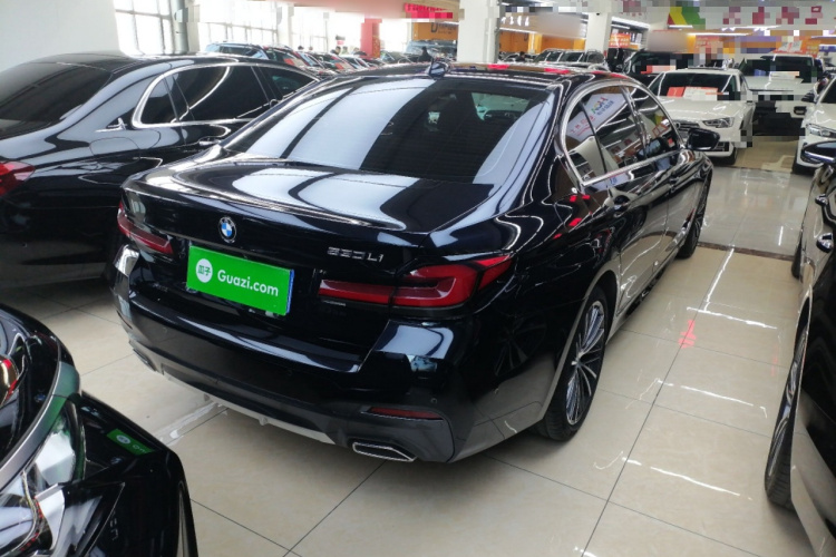 宝马5系 2021款 530Li xDrive M运动套装车身外观7