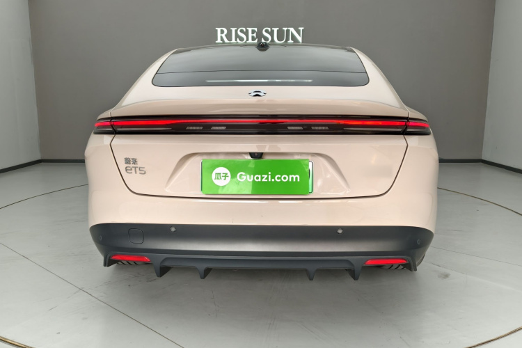 蔚来ET5 2022款 75kWh车身外观6002