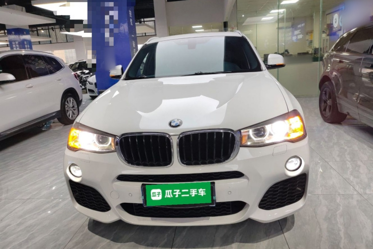 宝马X4 2016款 xDrive20i M运动型车身外观2