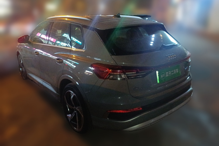 奥迪Q4 e-tron 2022款 50 e-tron quattro 创境版车身外观5