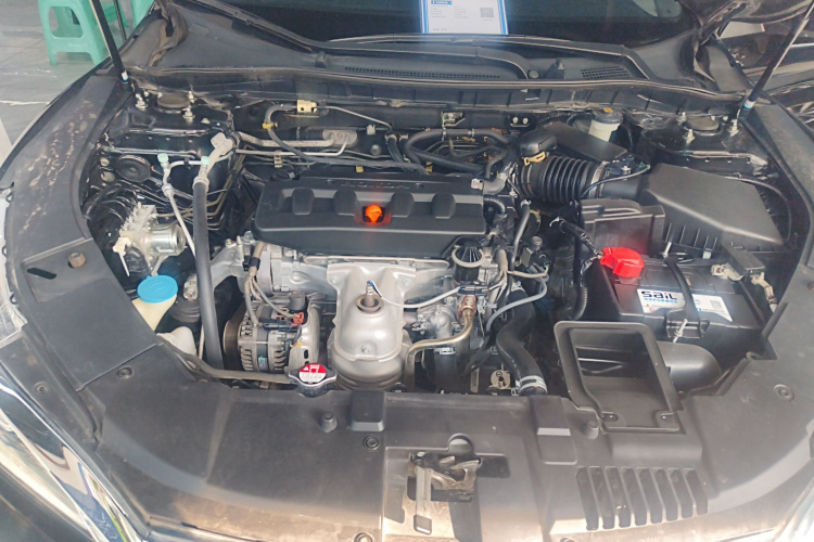 本田 雅阁 2016款 2.0L 舒适版机舱底盘24