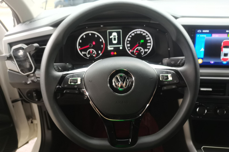 大众 Polo 2019款 Plus 1.5L 自动全景乐享版中控内饰13