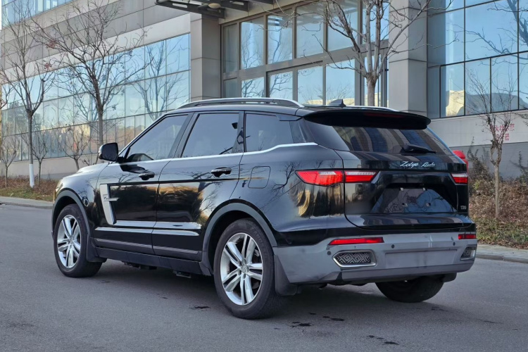 众泰T700 2017款 1.8T 双离合尊贵型车身外观6007