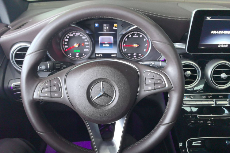 奔驰GLC 2017款 GLC 200 4MATIC中控内饰13